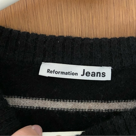 Reformation Sweater Size Check Measurements - Picture 2 of 6